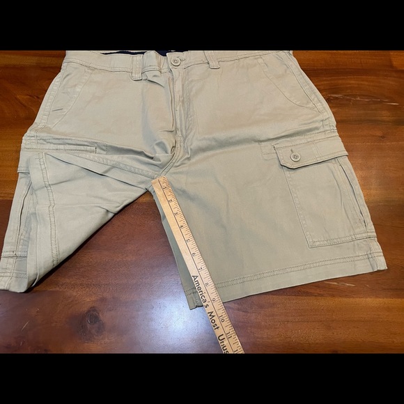 NWT St John's Bay Power Stretch Premium Waistband Men's Cargo Shorts Size 40 - Picture 3 of 7